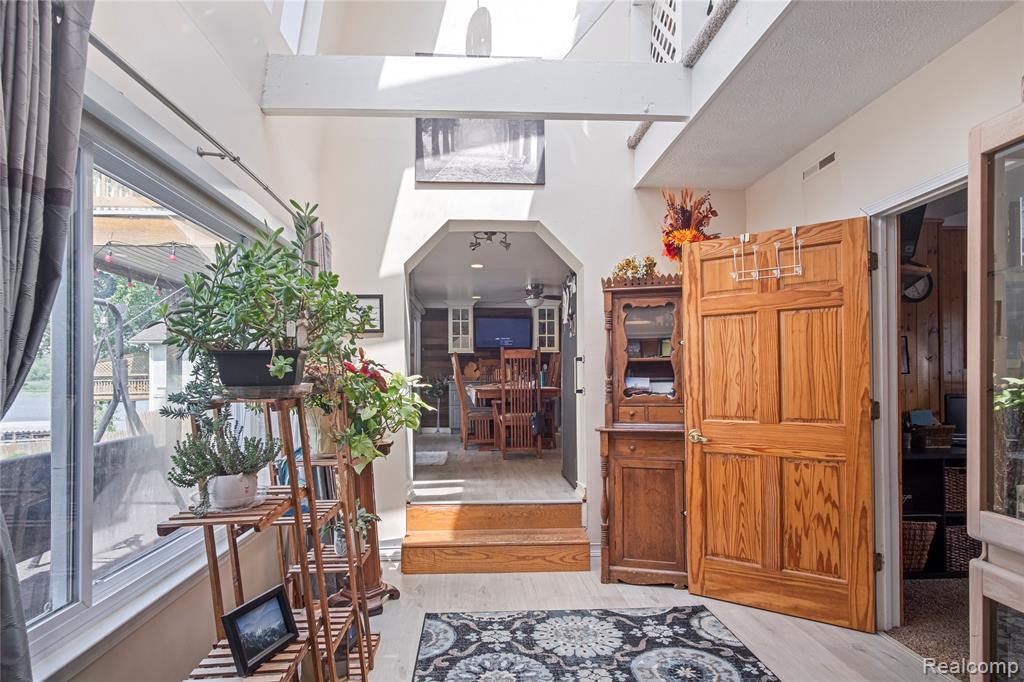 10075 Graham Drive, Clarkston, MI 48348 — Photo 13