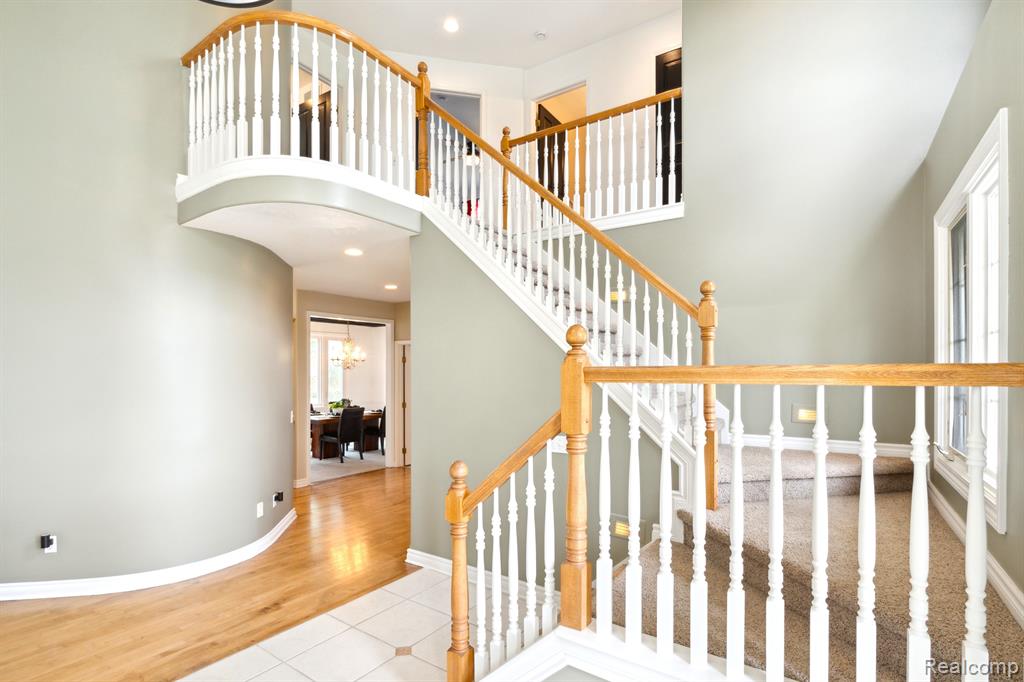 7520 FAIRVIEW Drive, Goodrich Vlg, MI — Photo 6