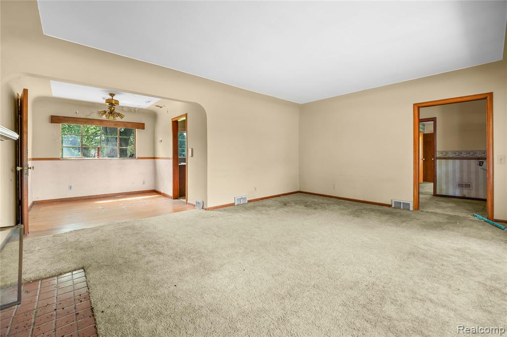 9282 Wayne Road, Romulus, MI 48174 — Photo 8