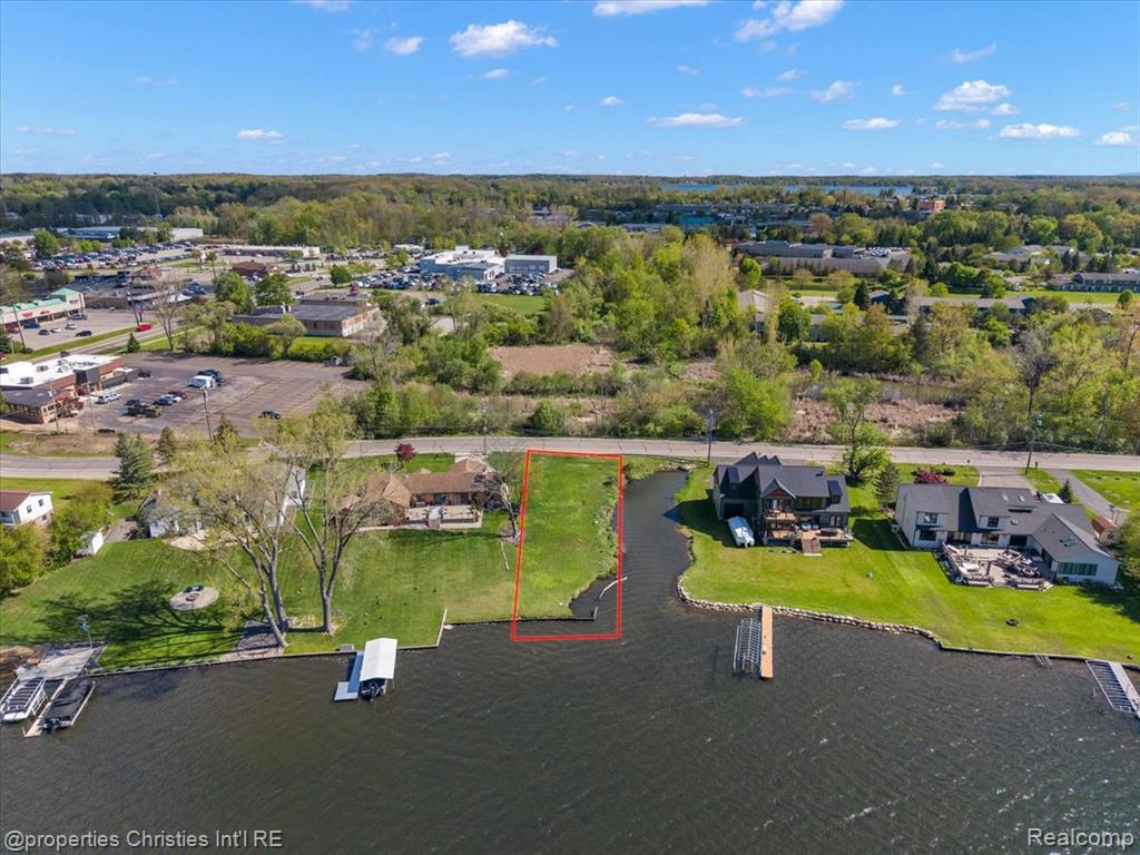 188 Wolverine Drive, Wolverine Lake, MI 48390 — Photo 3