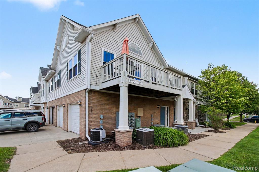 1723 Welland Street, Howell, MI 48855