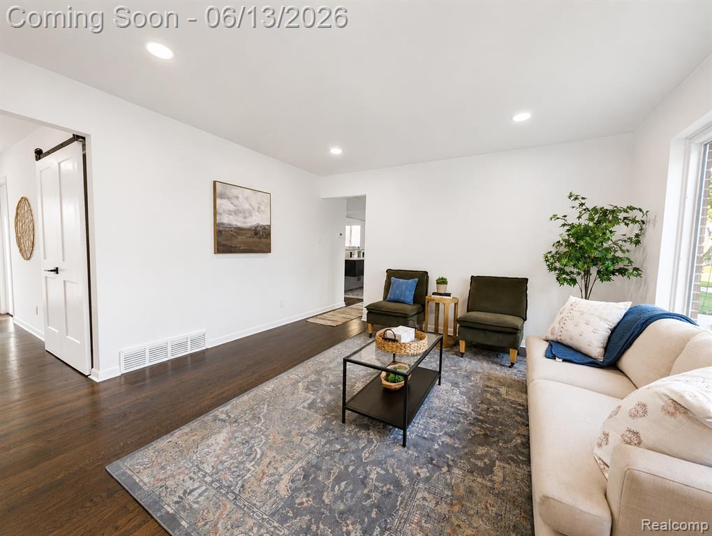 1561 Nottingham Drive, Madison Heights, MI 48071 — Photo 5