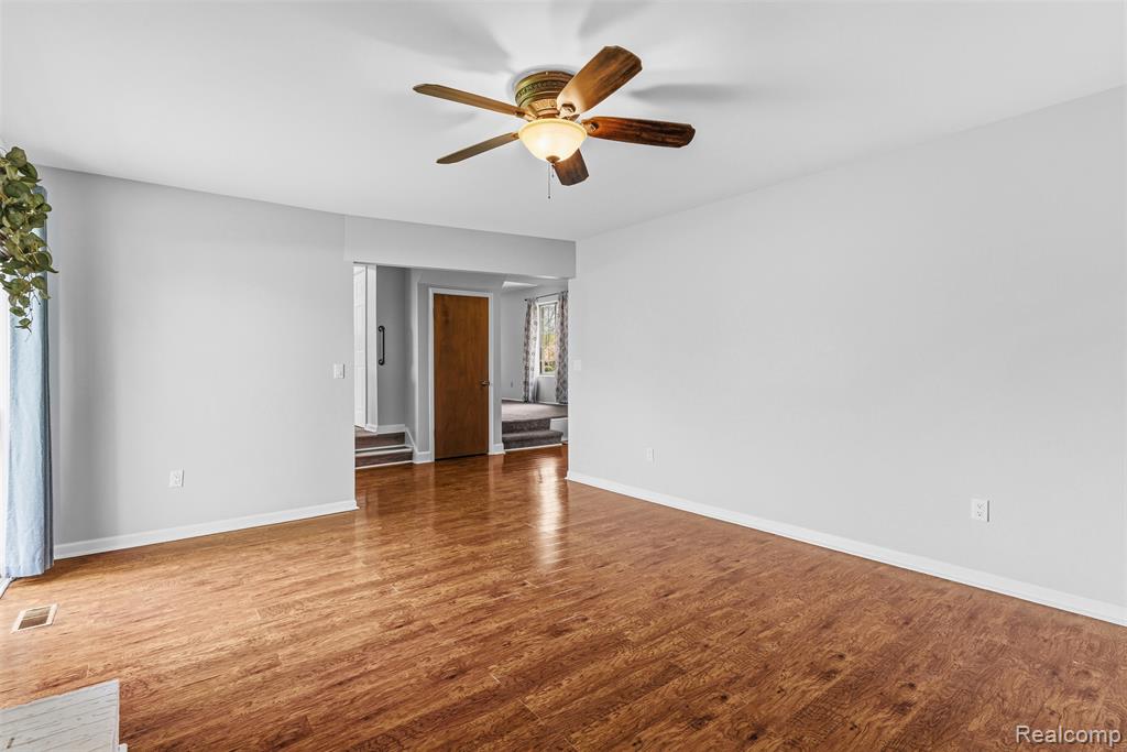 604 Luce Avenue, Flushing, MI 48433 — Photo 23