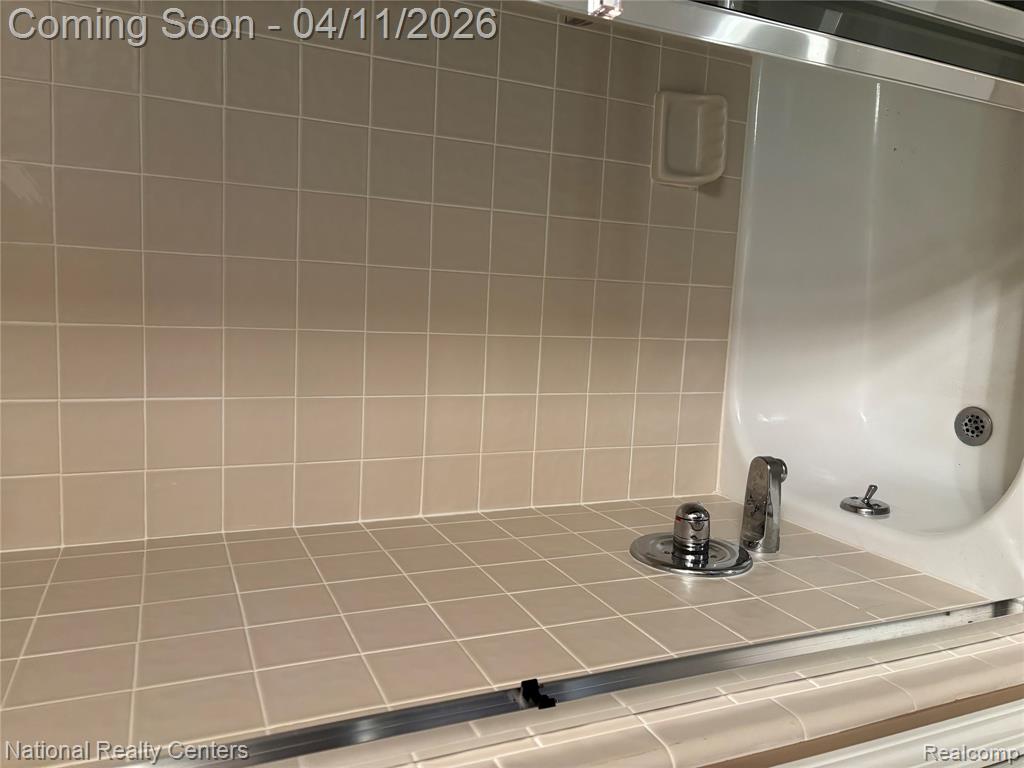 52242 Mitchell Lane, 18, Macomb, MI 48042 — Photo 16