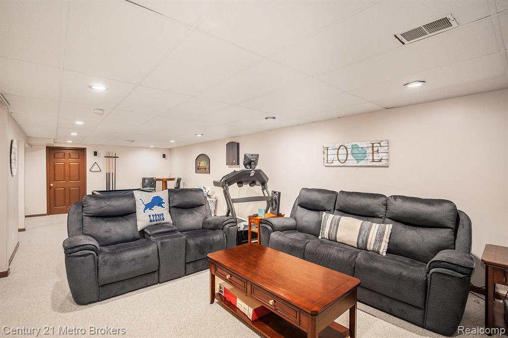 9024 Woodridge Drive, Davison, MI 48423 — Photo 31