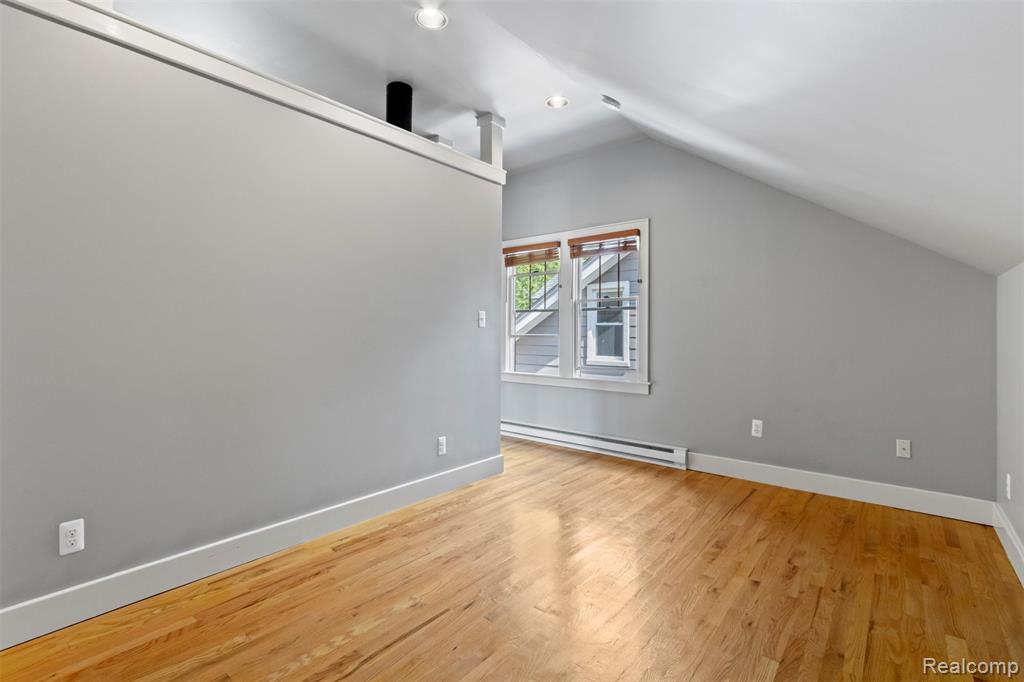 906 E 2nd Street, Royal Oak, MI 48067 — Photo 9