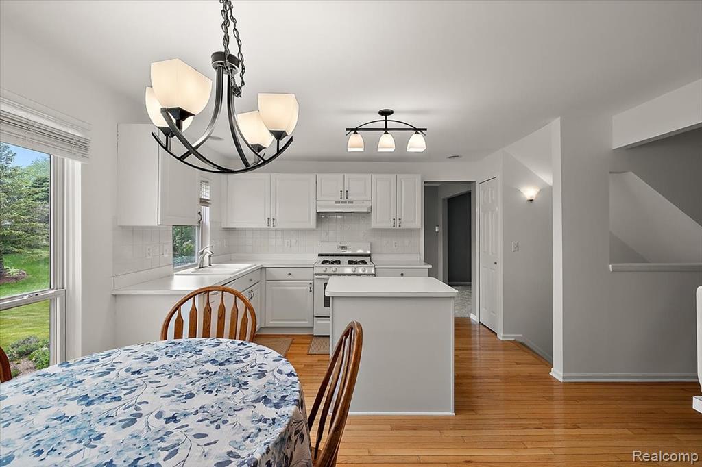 437 Cherry Hills Court, Oxford, MI 48371 — Photo 21