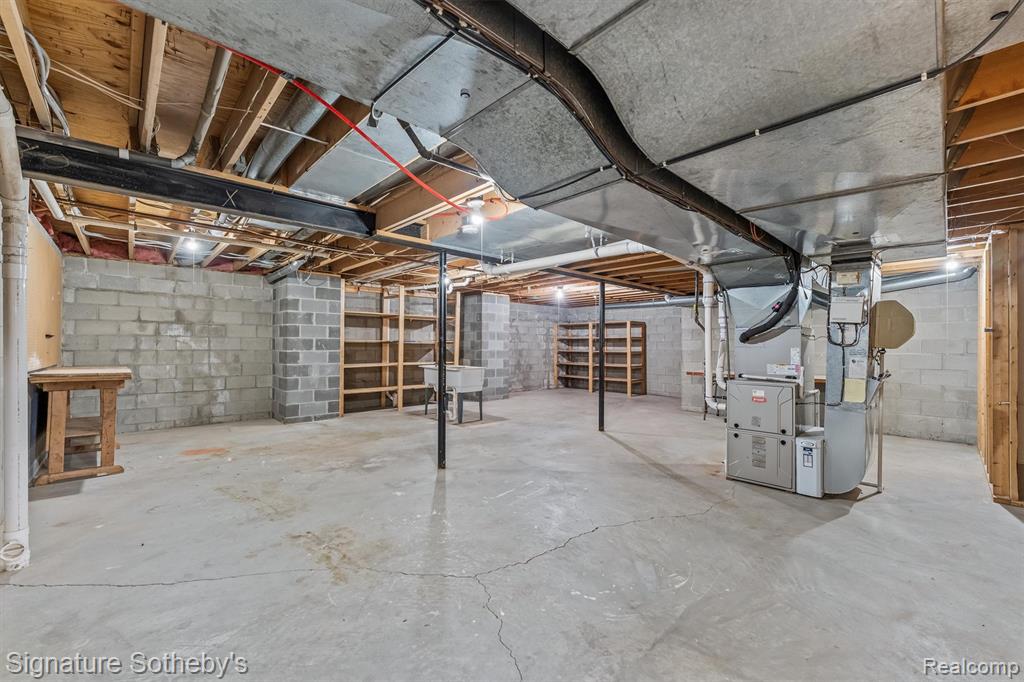 6571 Deer Ridge Drive, Clarkston, MI 48348 — Photo 32