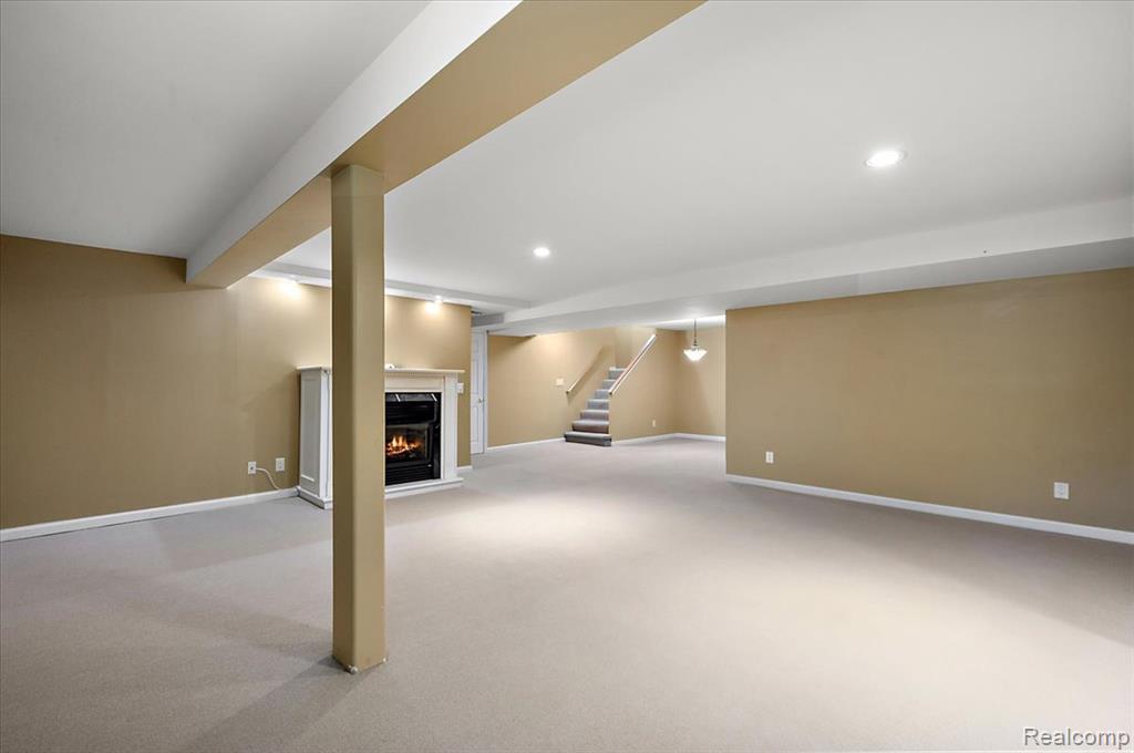 6952 Granger Drive, Troy, MI 48098 — Photo 35