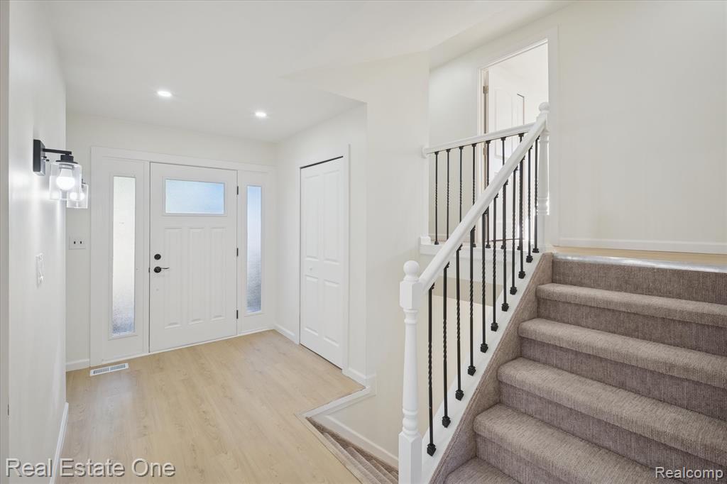 43051 Fernwood Street, Canton, MI 48187 — Photo 7