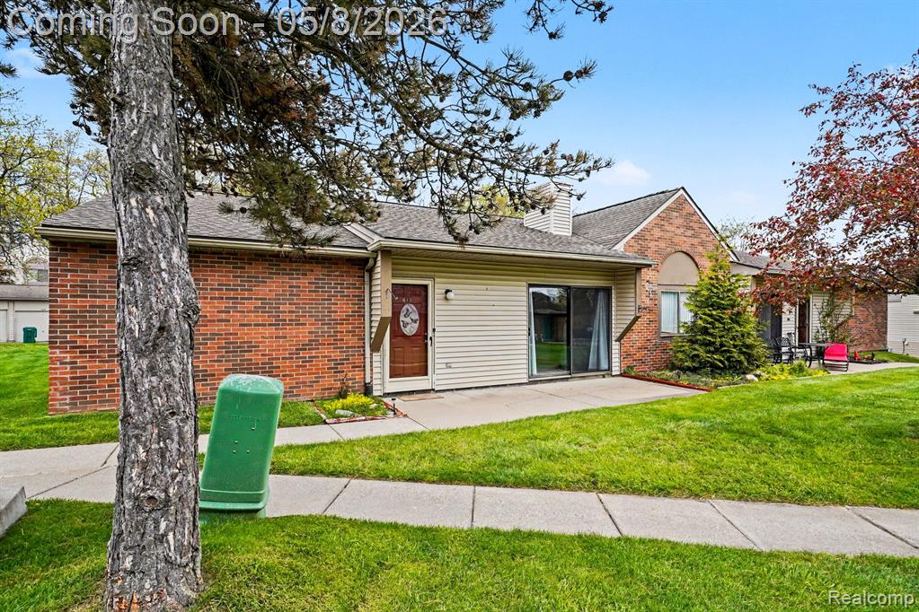 418 Water Tower Circle, Brighton, MI 48116 — Photo 2