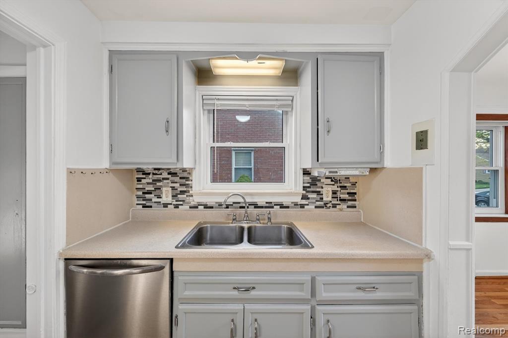 9006 Quandt Avenue, Allen Park, MI 48101 — Photo 18