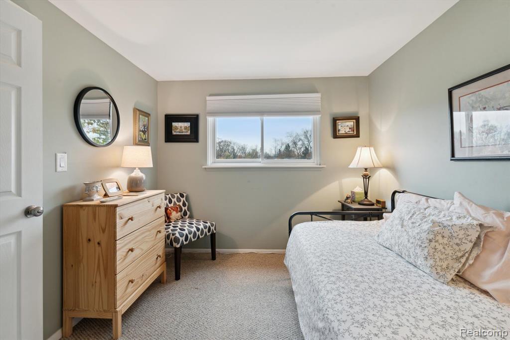 1915 SHEFFIELD Drive, Ypsilanti, MI 48198 — Photo 16