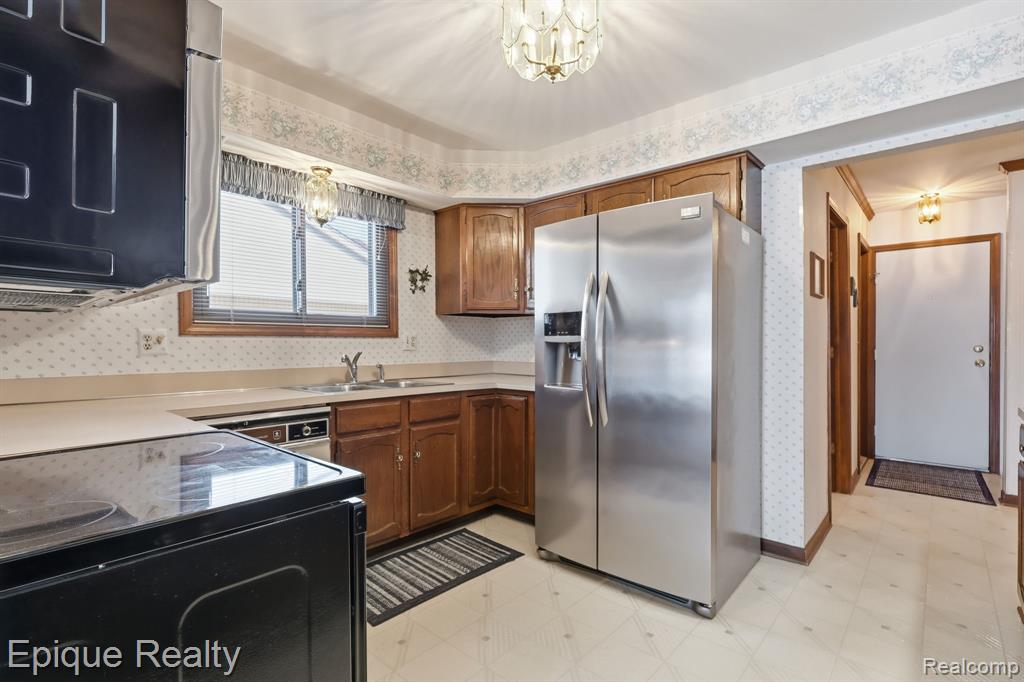 40931 Rehse Drive, Clinton Twp, MI 48038 — Photo 15