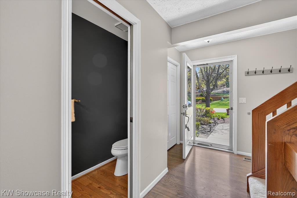 6626 Ridgeview Drive, Clarkston, MI — Photo 4