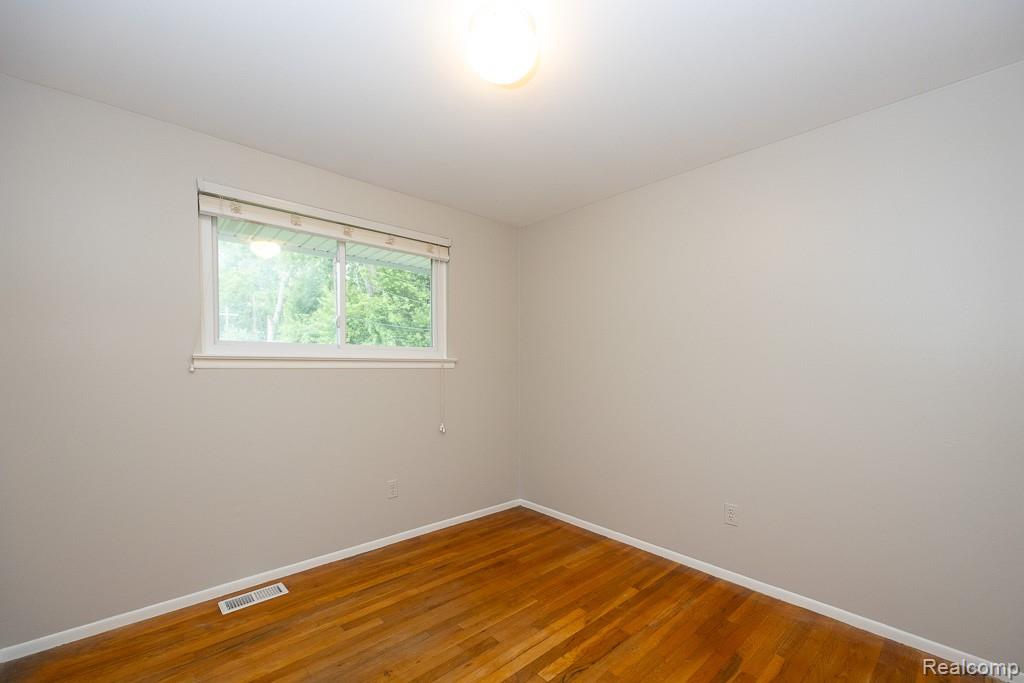 8040 Alton Street, Canton, MI 48187 — Photo 35