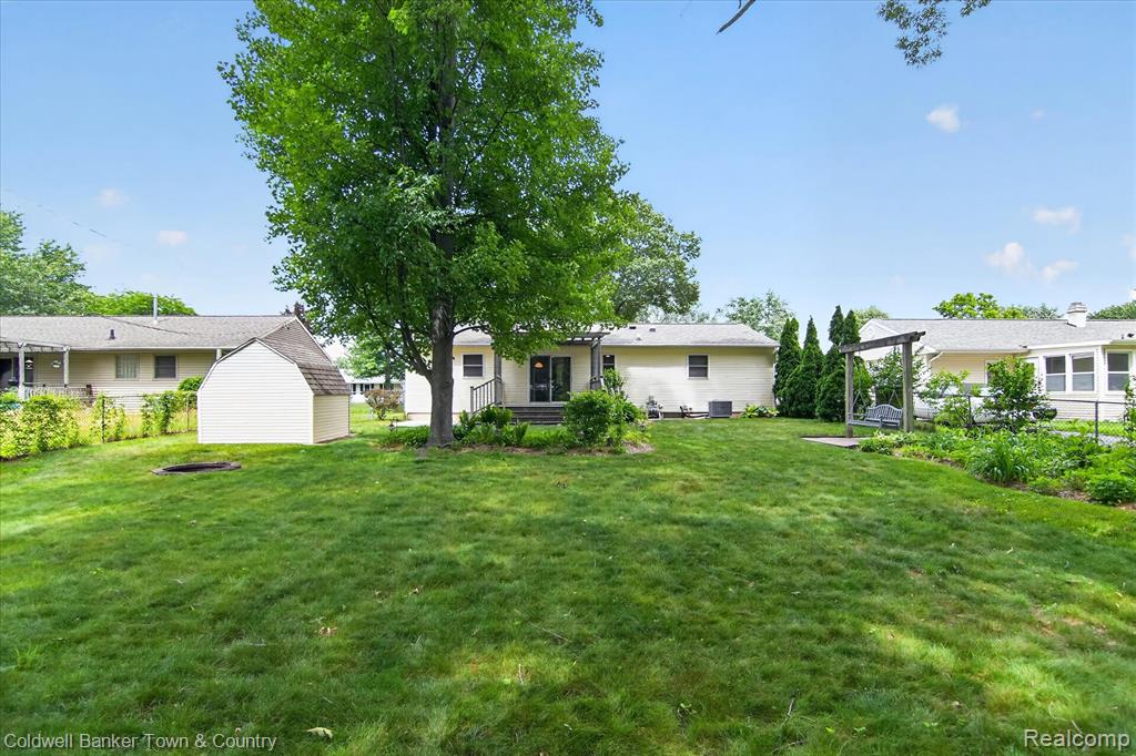 5619 Dogwood Street, Jackson, MI 49201 — Photo 45