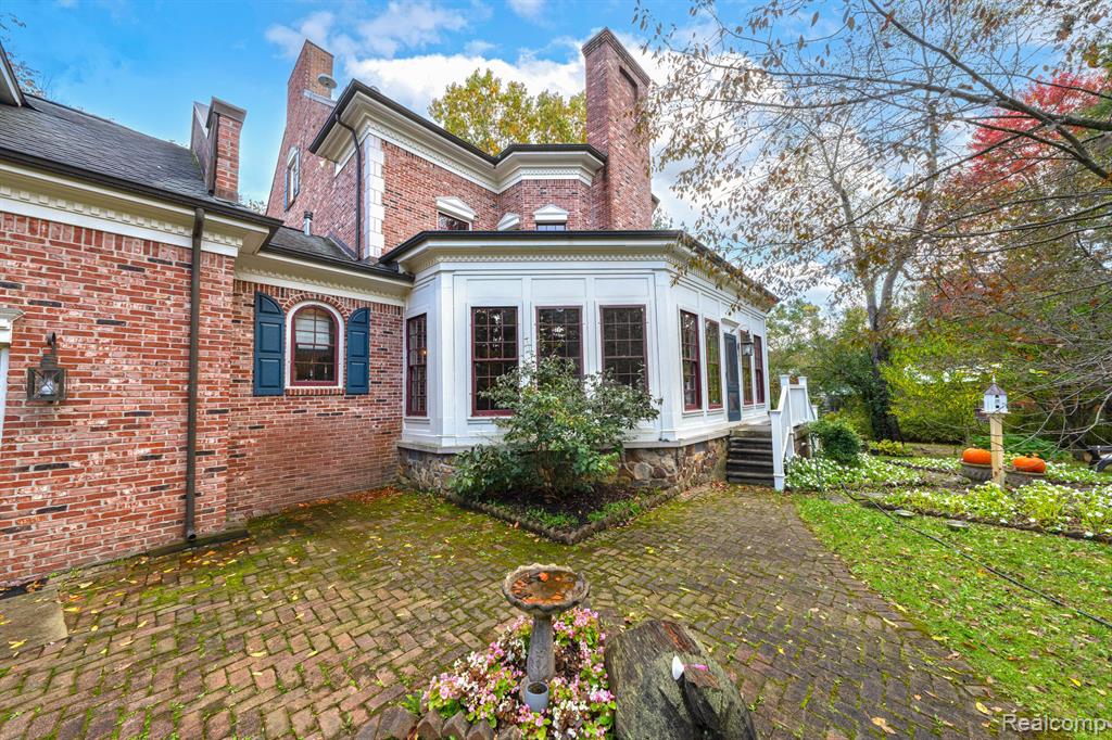 6230 WINKLER MILL Road, Rochester Hills, MI 48306 — Photo 11