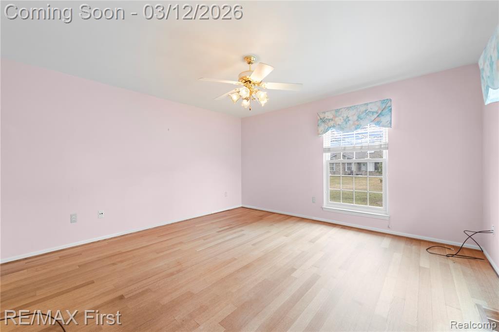 48578 Edgemont Court, Utica, MI 48315 — Photo 14