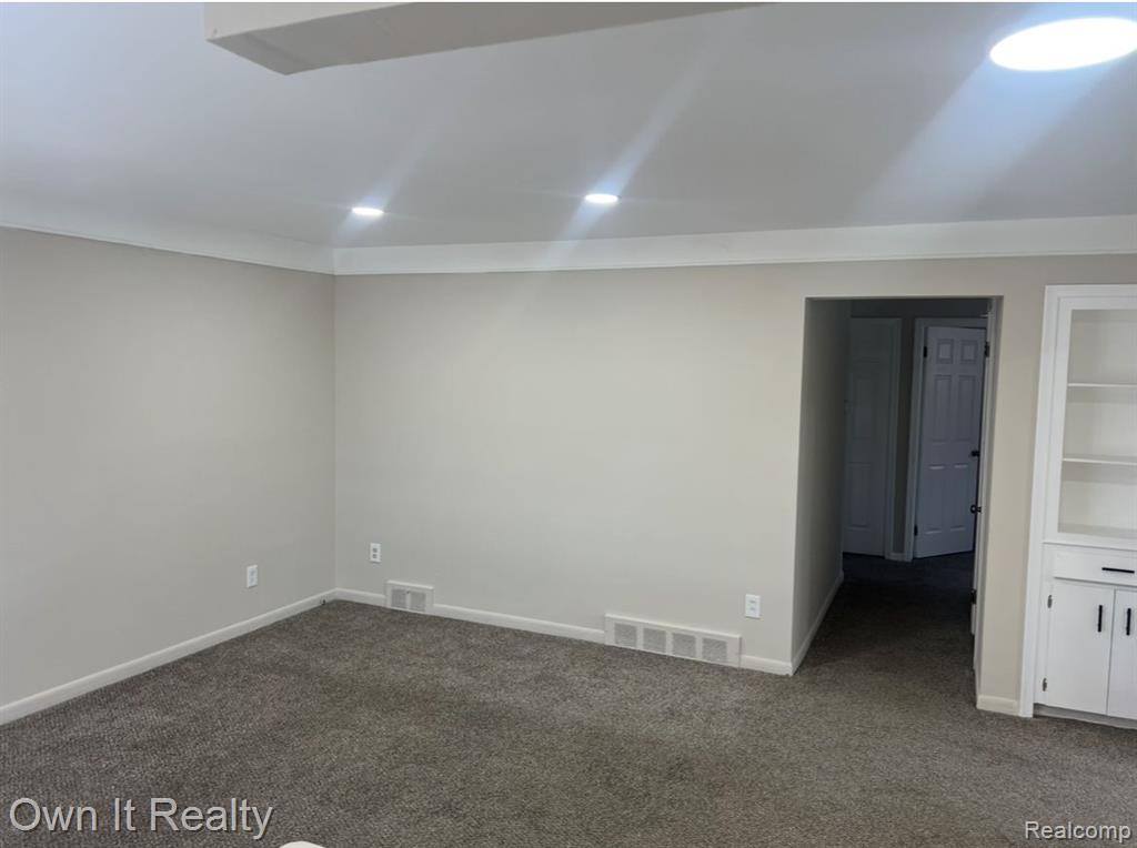 4009 PARDEE Avenue, Dearborn Heights, MI 48125 — Photo 6