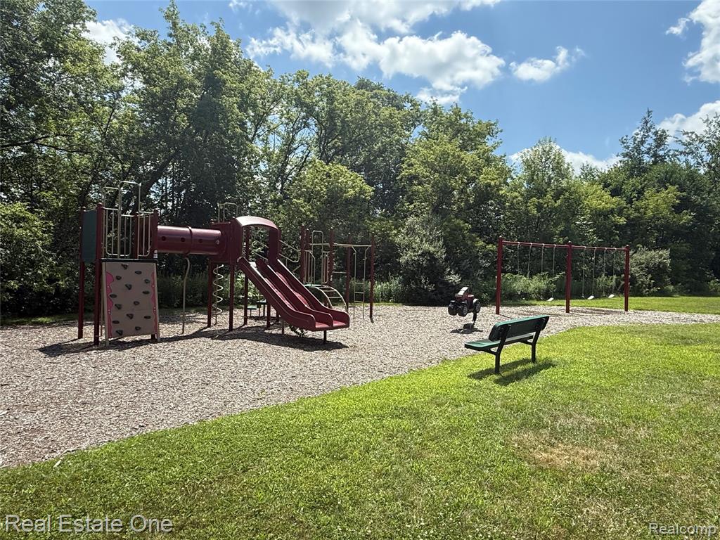 750 Dewars Street, Howell, MI 48843 — Photo 37