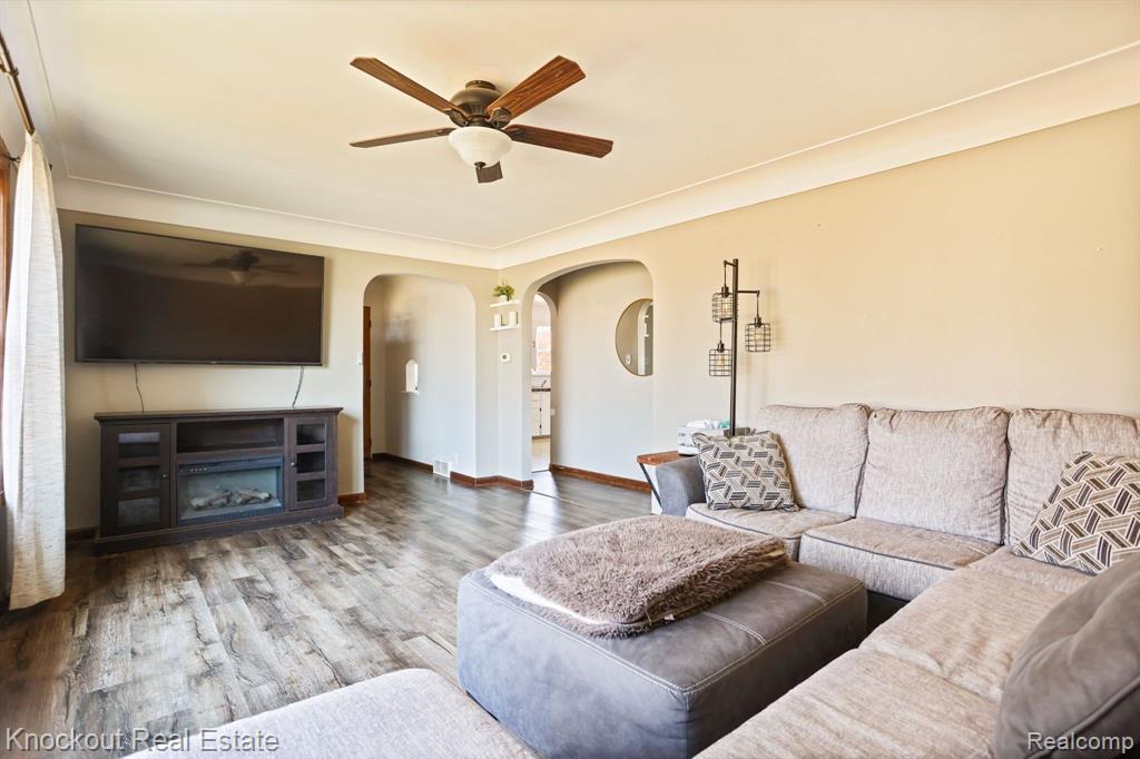 2123 S REESE Road, Reese, MI 48757 — Photo 12