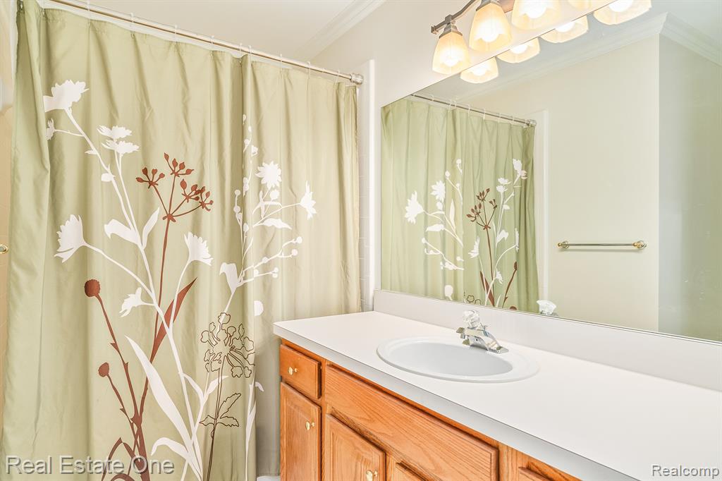 41498 HAGGERTY WOODS Court, #8, Canton, MI 48187 — Photo 22