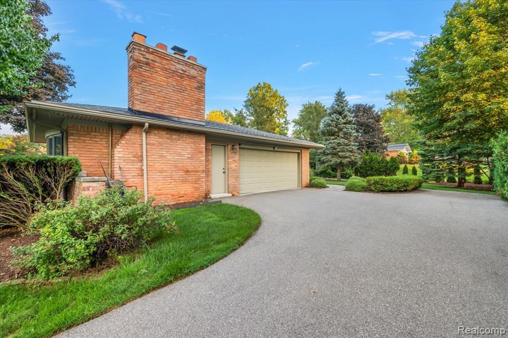 960 N Reading Road, Bloomfield Hills, MI 48304 — Photo 39