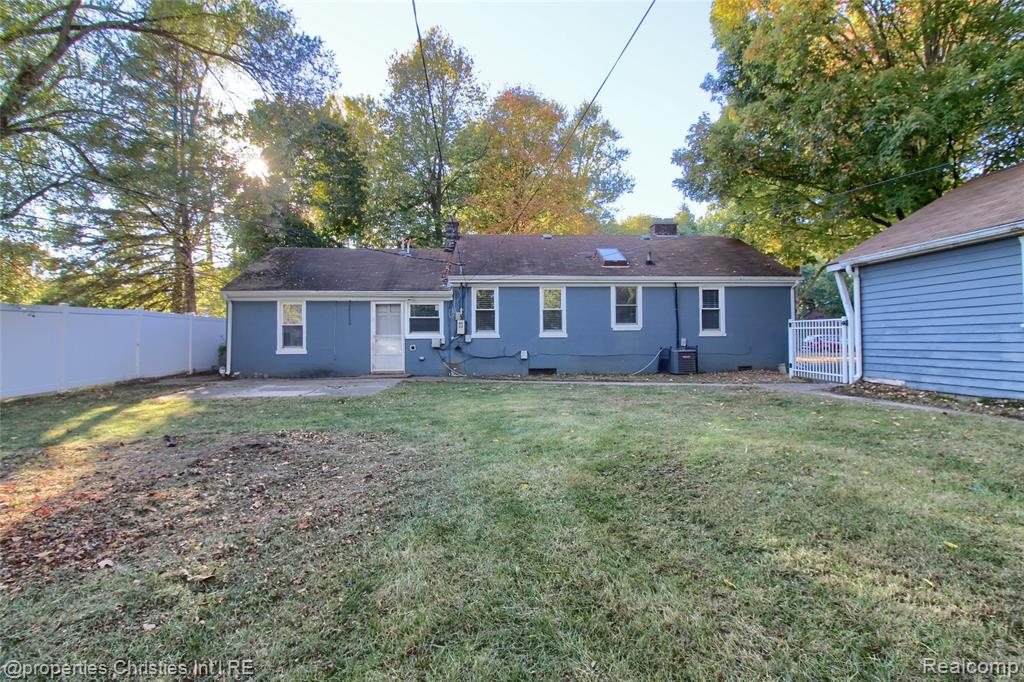 816 Carpenter Street, Northville, MI 48167 — Photo 26
