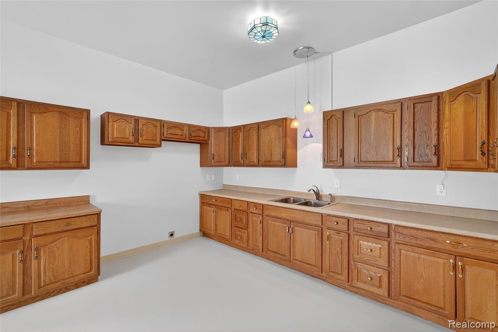 9624 Bridge Lake Road, Clarkston, MI 48348 — Photo 27