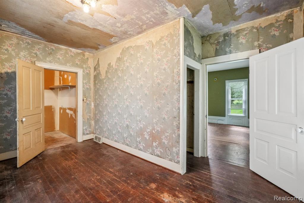 9551 Ellis Road, Clarkston, MI 48348 — Photo 28