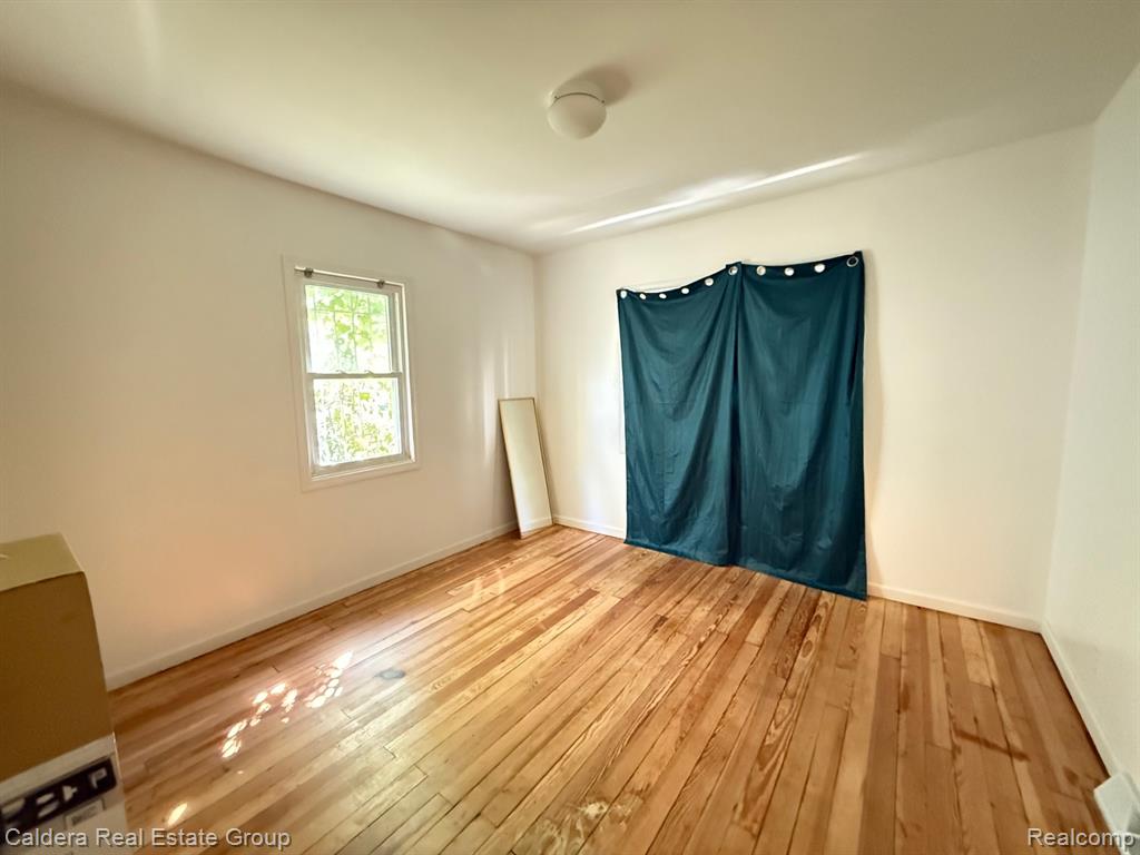733 Black Avenue, Flint, MI 48505 — Photo 10