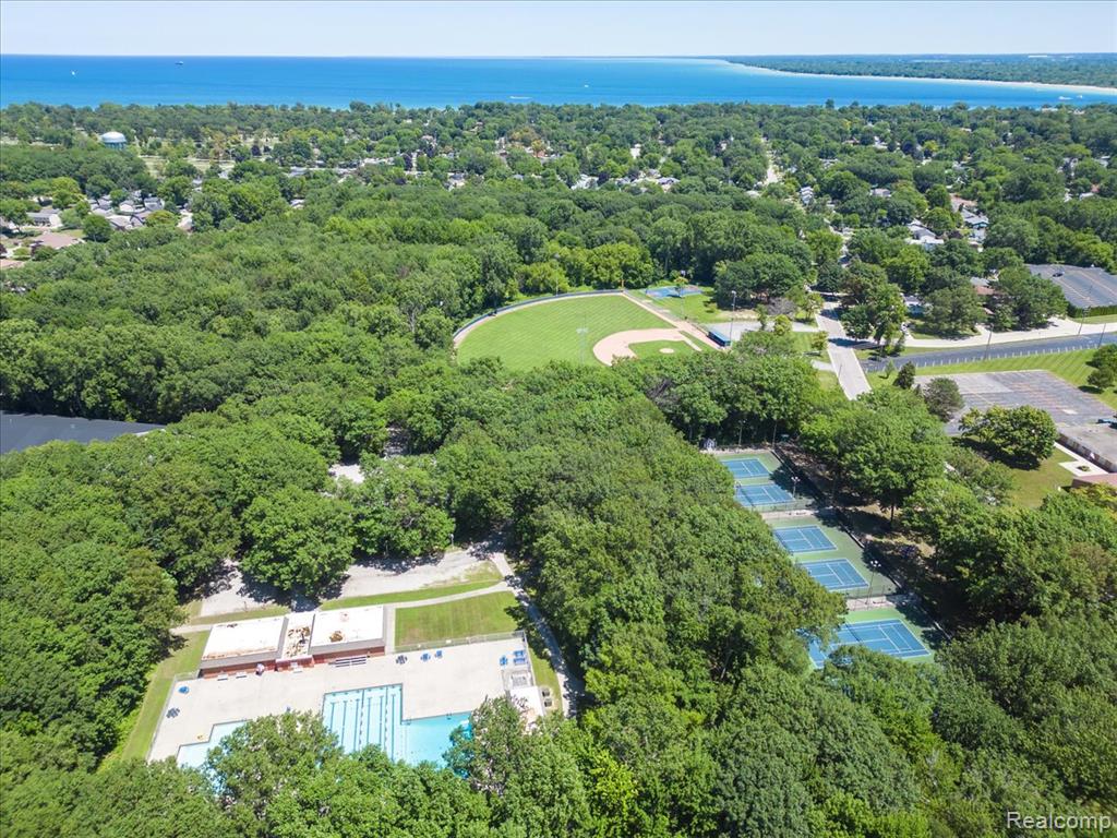 825 Sanborn Street, Port Huron, MI 48060 — Photo 33