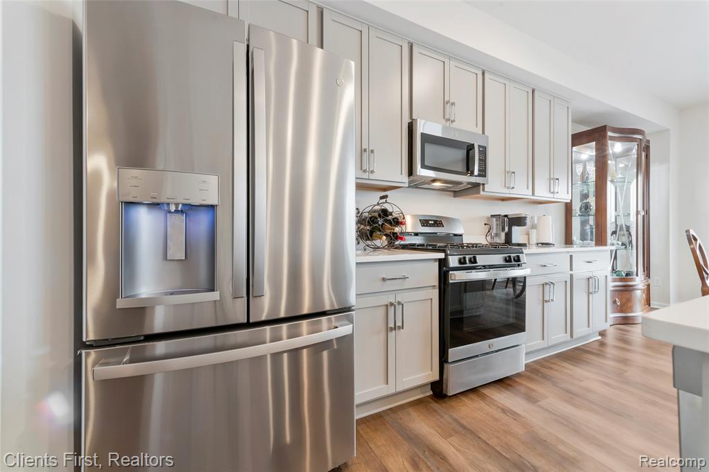8689 Grove Street, Washington, MI — Photo 15