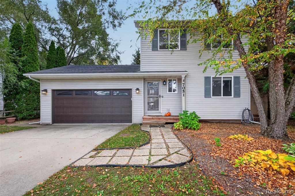 7051 Villa Drive, Waterford, MI 48327