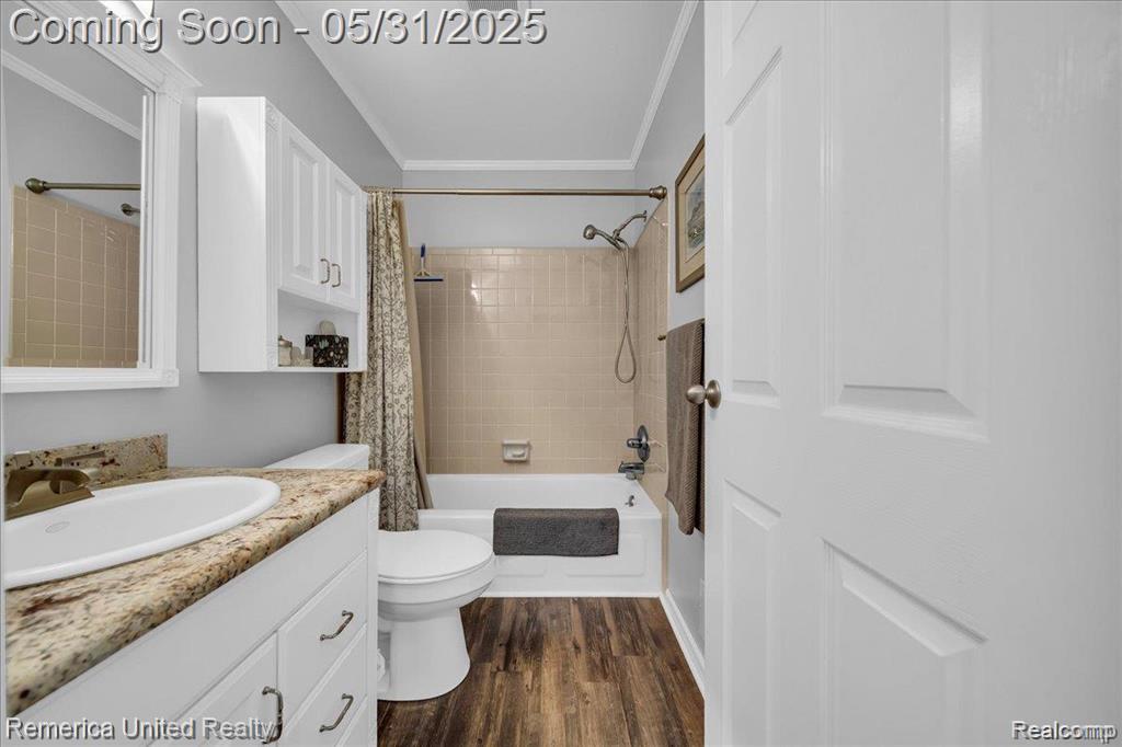 39725 Village Wood Lane, 39, Novi, MI — Photo 24