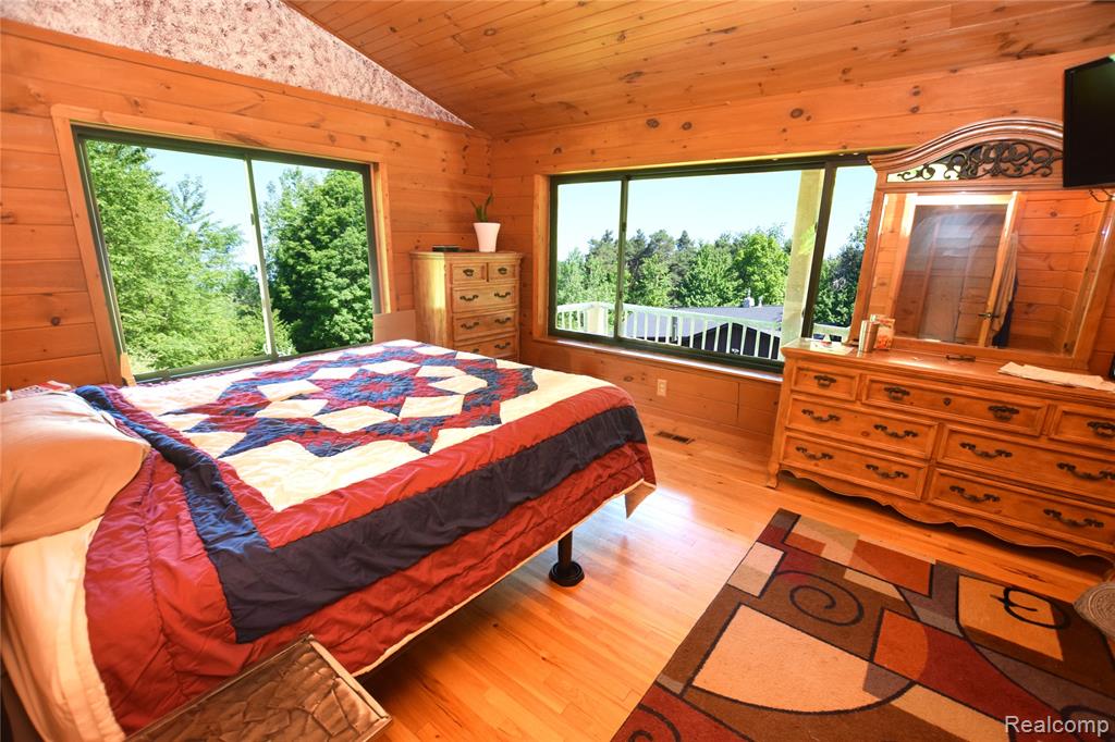 5298 Clear Lake Road, North Branch, MI 48461 — Photo 11