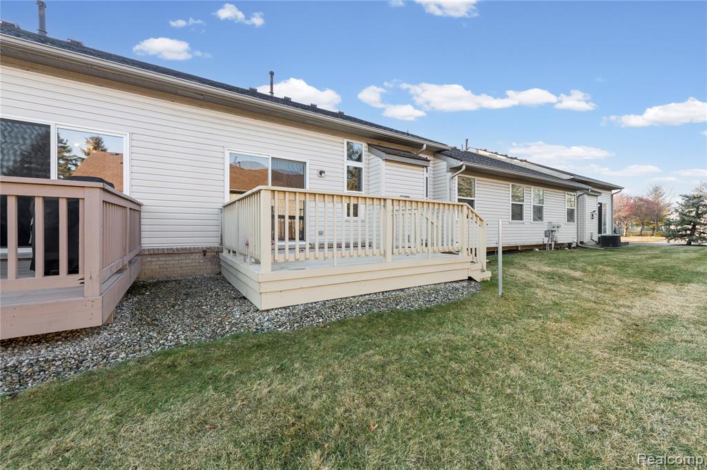 42430 Park Ridge Way, Clinton Twp, MI 48038 — Photo 32