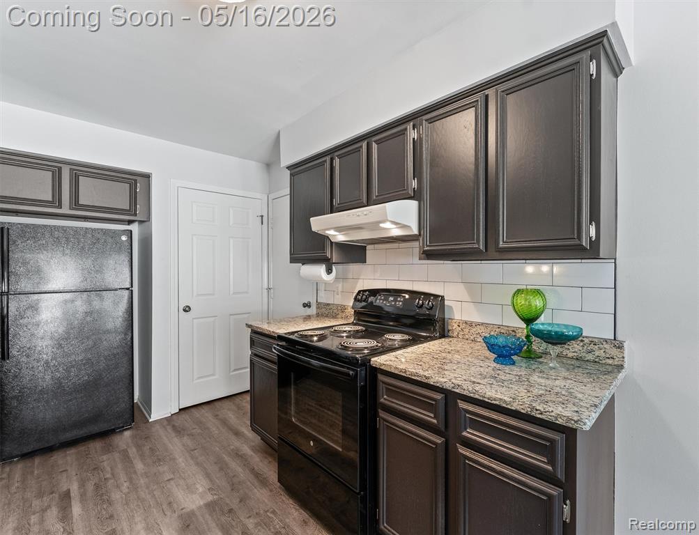 1501 Dover Hill N, Walled Lake, MI 48390 — Photo 5
