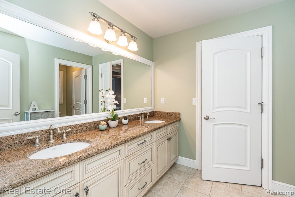 2737 Pebble Beach Drive, Oakland, MI — Photo 45