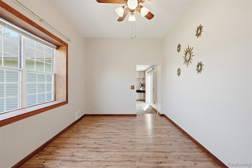 5634 Chicago Road, Warren, MI 48092 — Photo 9