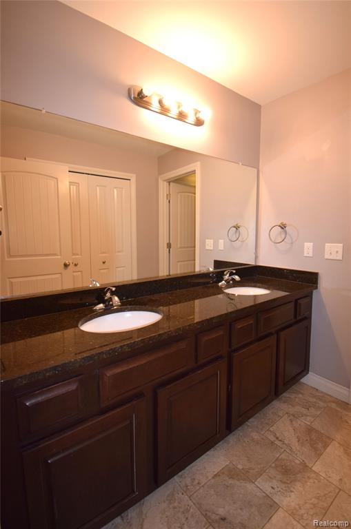 55752 Timbers Edge Drive, Utica, MI 48316 — Photo 19