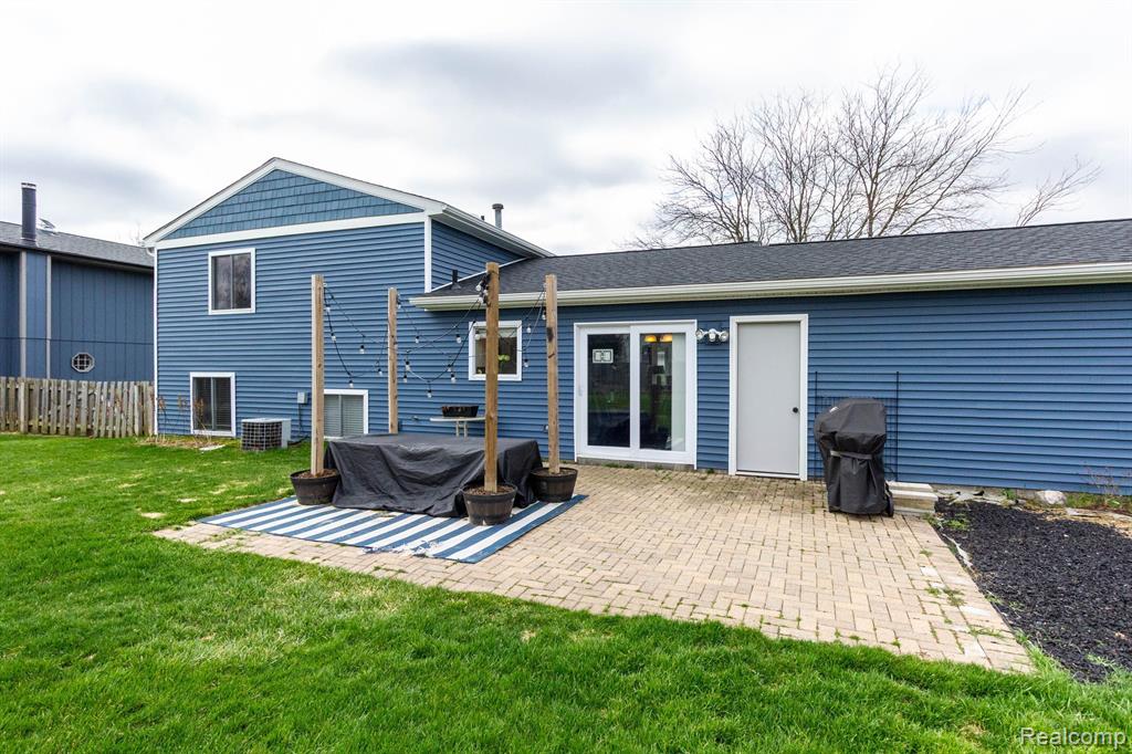 613 MURIEL Street, Pinckney, MI 48169 — Photo 23