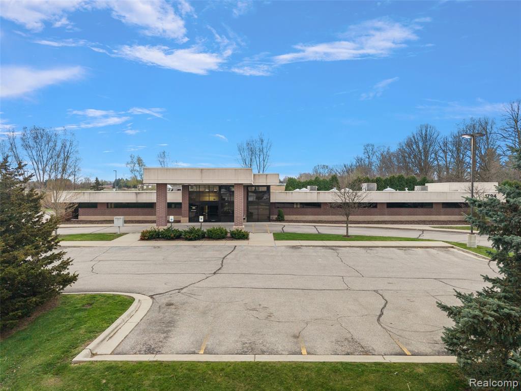 1794 N Lapeer Road, Lapeer, MI 48446 — Photo 4