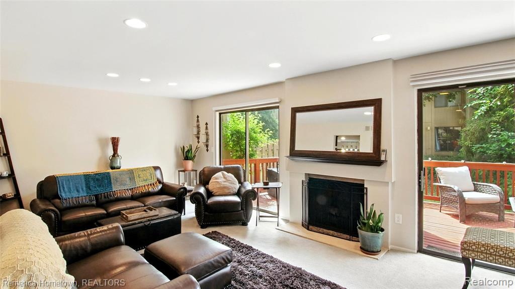 5200 Richard Run, West Bloomfield, MI — Photo 6