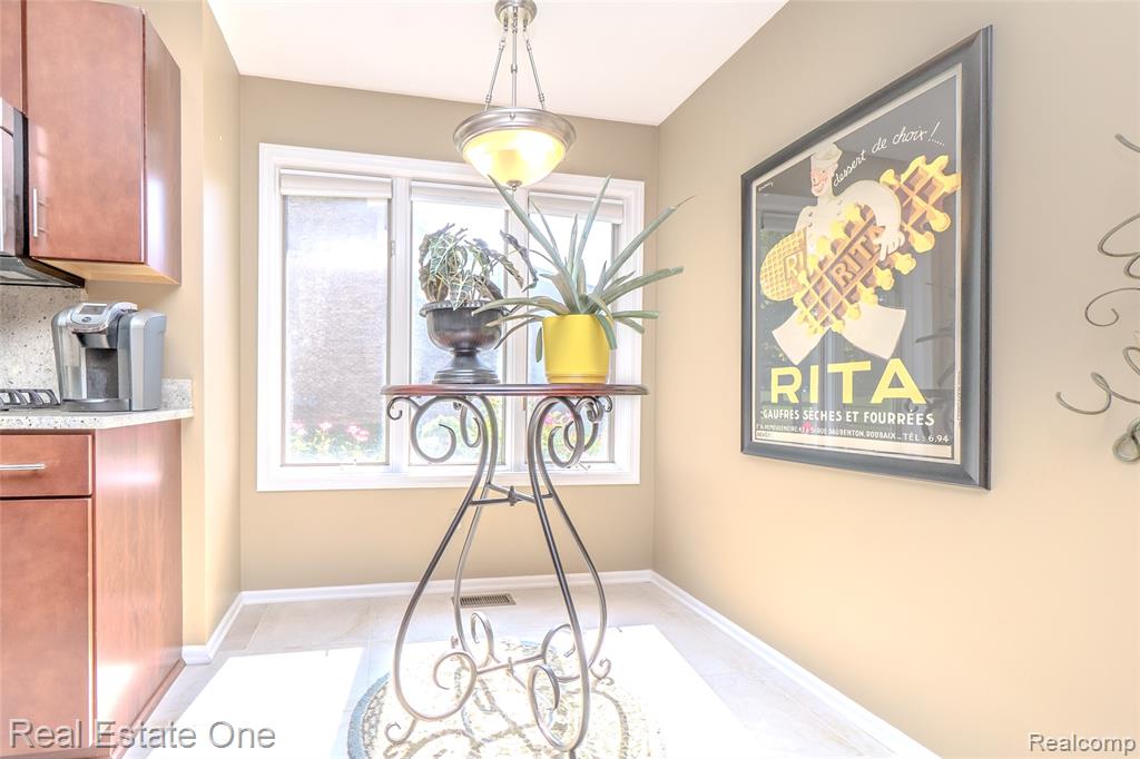 4575 Fairway Court, Waterford, MI 48328 — Photo 41