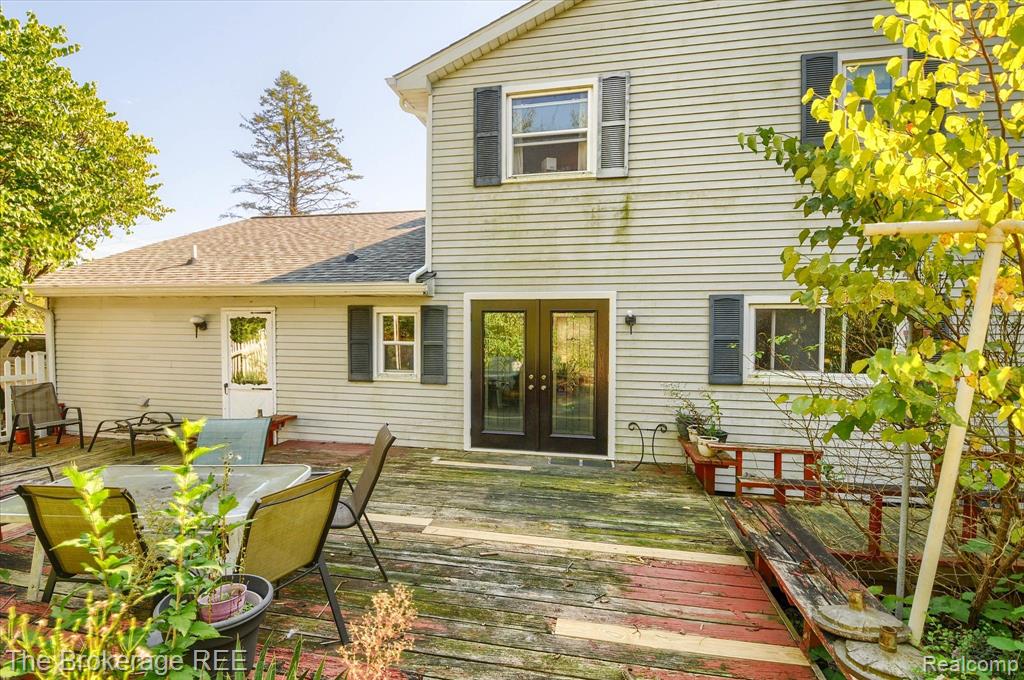 688 UPHILL Road, Milford, MI 48381 — Photo 58