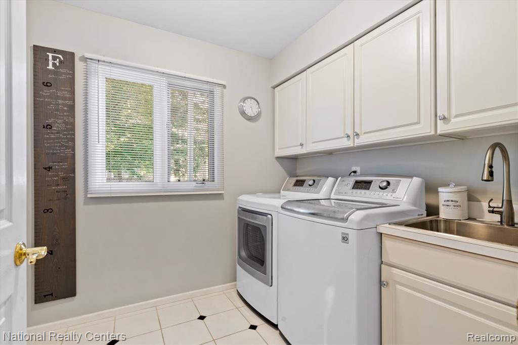 21555 Chase Drive, Novi, MI, 00000