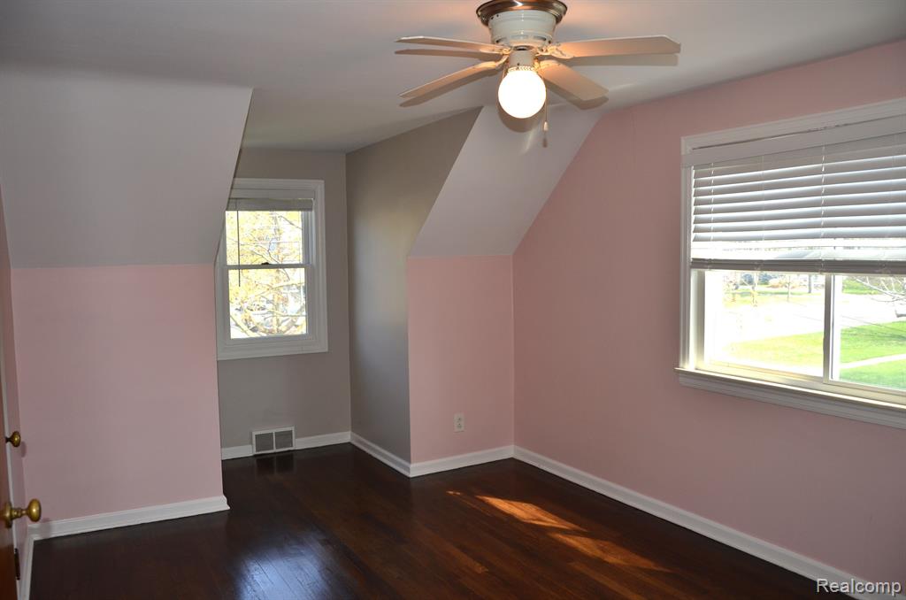 411 N McKinley Road, Flushing, MI 48433 — Photo 12
