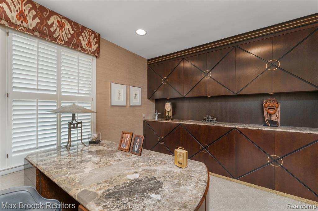 919 W Glengarry Circle, Bloomfield Hills, MI 48301 — Photo 26